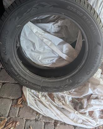 gomme invernali 225/60 R18 104V

