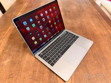 Macbook pro 13” Touch bar 2017