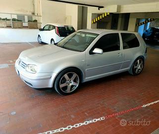 VOLKSWAGEN Golf 1.8 turbo 20V cat 3p. GTI
