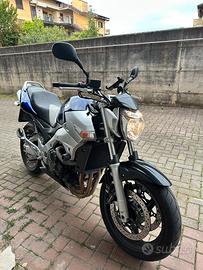 Suzuki gsr600
