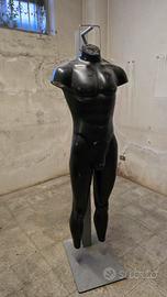 Manichino da esposizione negozio