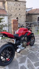 Ducati streetfighter v4s euro 5