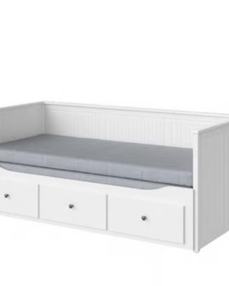 Letto Ikea con tre cassettoni e doppio materasso