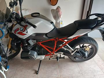 moto BMW R1200R