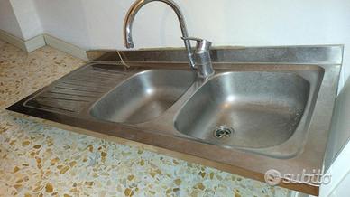 Lavandino a doppia vasca in acciaio + miscelatore