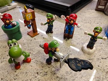 Lotto 7 personaggi Nintendo Mario Bros