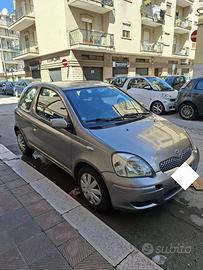 Toyota yasis 1000 GPL