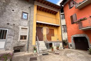 2 LOCALI A CETO