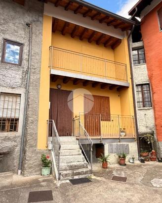 2 LOCALI A CETO