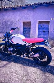 BMW r nine t