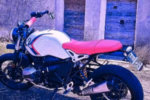 BMW r nine t