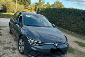 Volkswagen Golf 8 2.0 TDI da 116 CV