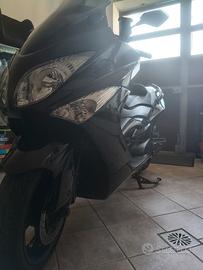 t max