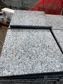 Piastrelle in granito