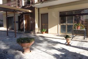 Locale commerciale 140 mq a riscatto e senza inter