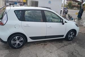 Renault Scenic XMod 1.5 dCi 110CV