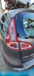 RENAULT SCENIC XMOD DCI 2012 - FARO POSTERIORE SIN