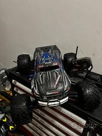 Macchina a scoppio Traxxas revo 1/8