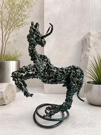Toro rampante  - Scultura in lega saldata