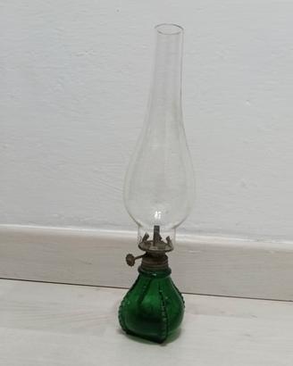 Lampada ad olio vintage 