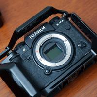 Fujifilm X-T4 + Smallrig Cage