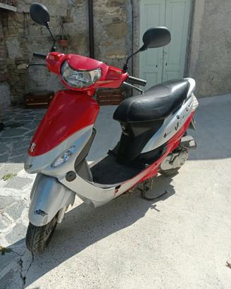 Peugeot V-Clic 50cc – Anno 2009 🛵r
