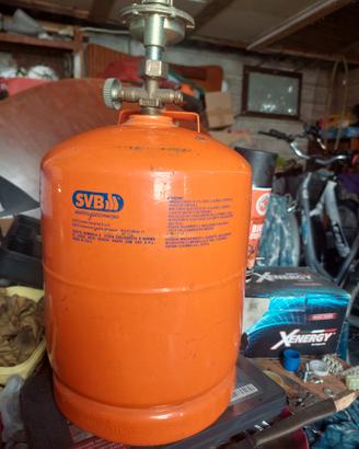 bombola gas 3kg piccola con regolatore pressione 