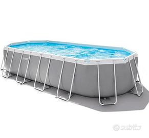 Piscina molto spaziosa