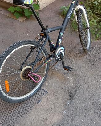 Bici B'Twin 24 pollici per ragazzo/ragazza