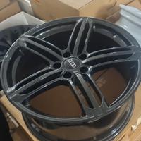 Cerchi Audi 19 pollici colorazione nero lucido 