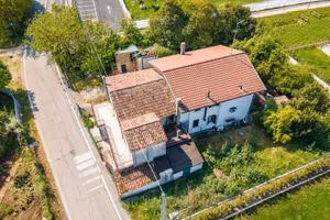 Terranegra: casa accostata