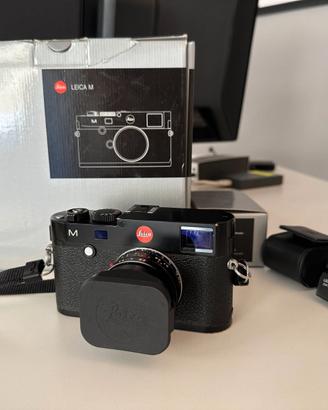 LEICA M240