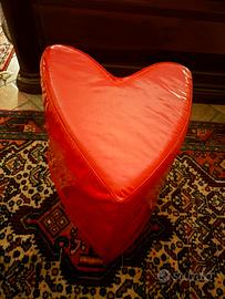 Pouf a forma di cuore