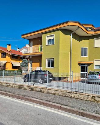 Appartamento di 78 m² con 3 locali e box auto a Cu