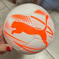 Nuovo Mini pallone Attaccanto graphic PUMA