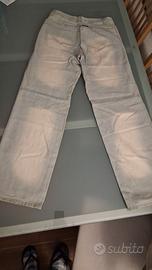 Pantaloni in jeans scolorito unisex