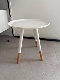 Tavolino bianco