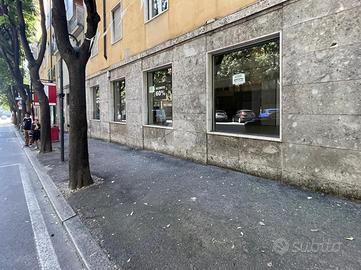 NEGOZIO A BRESCIA