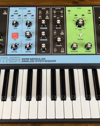 tastiera moog grandmother