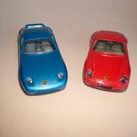 Porsche 928 S4 + 911 Carrera 1:43 Burago Vintage 
