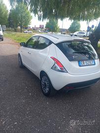 lancia ypsilon  12.benzina GPL 2014 tutta tagliand