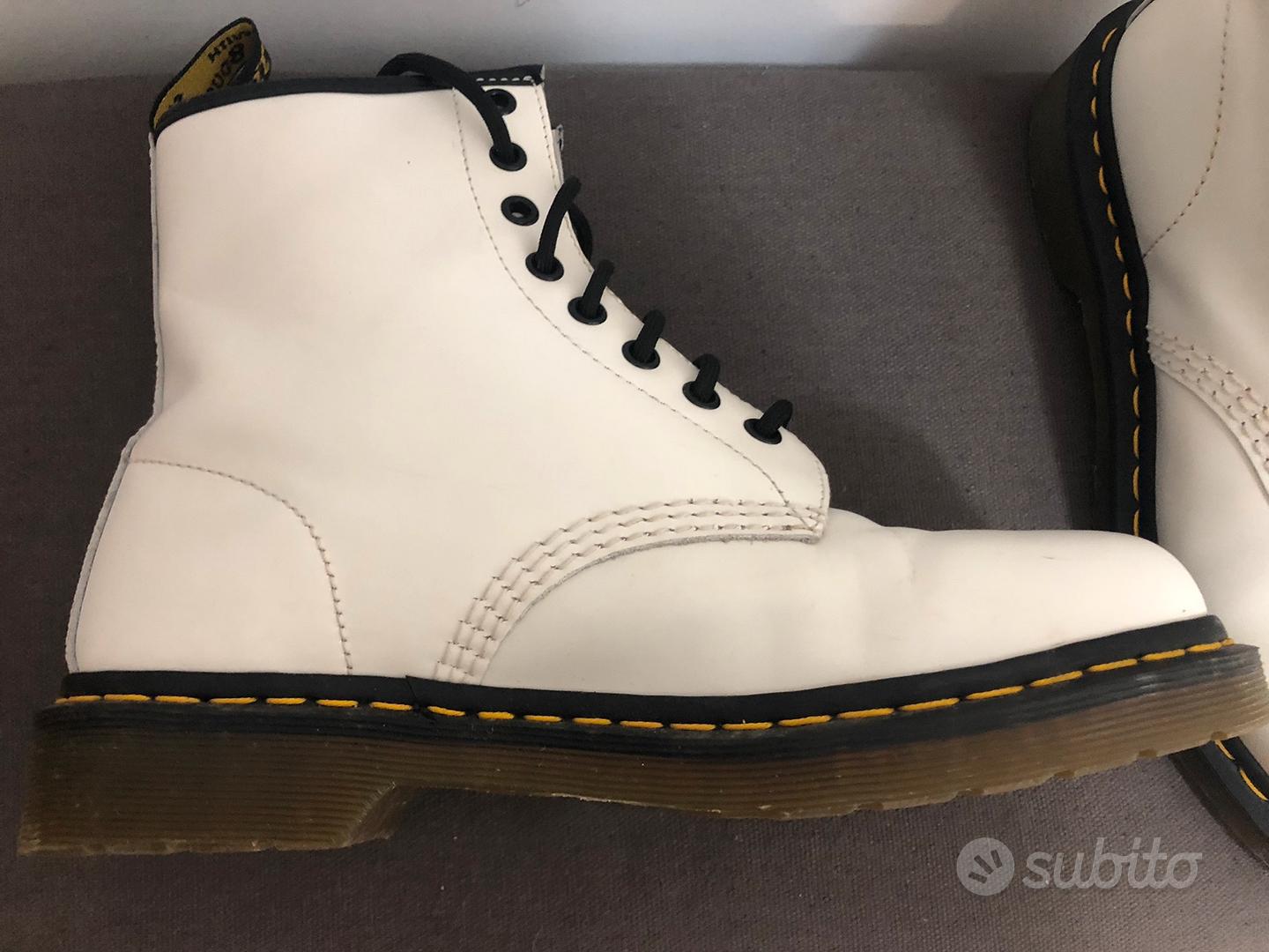 Subito dr martens deals