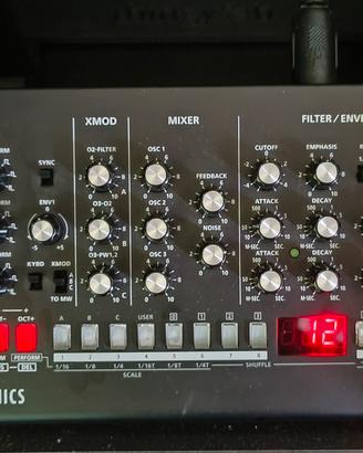 Roland SE-02
