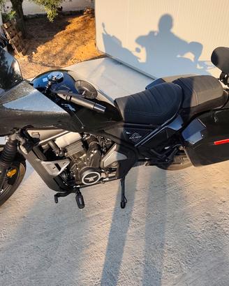 moto Morini bagger 700