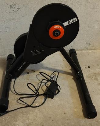 Home trainer Van Rysel D100 con Zwift 