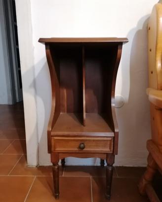 mobiletto in legno