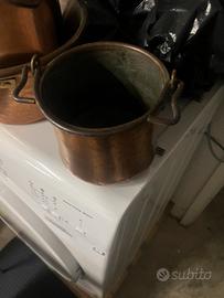 Pentole  e oggetti in rame