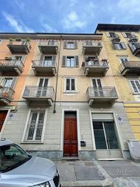Bilocale luminoso con cortile privato