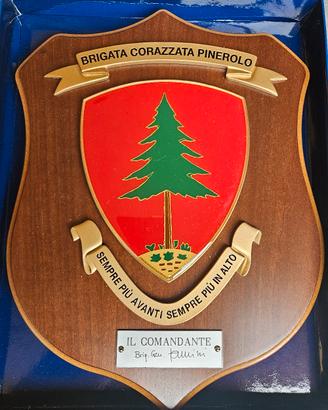 crest della Brigata Corazzata "Pinerol