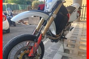 Husqvarna sm 610+permute+rate no busta+promo casco